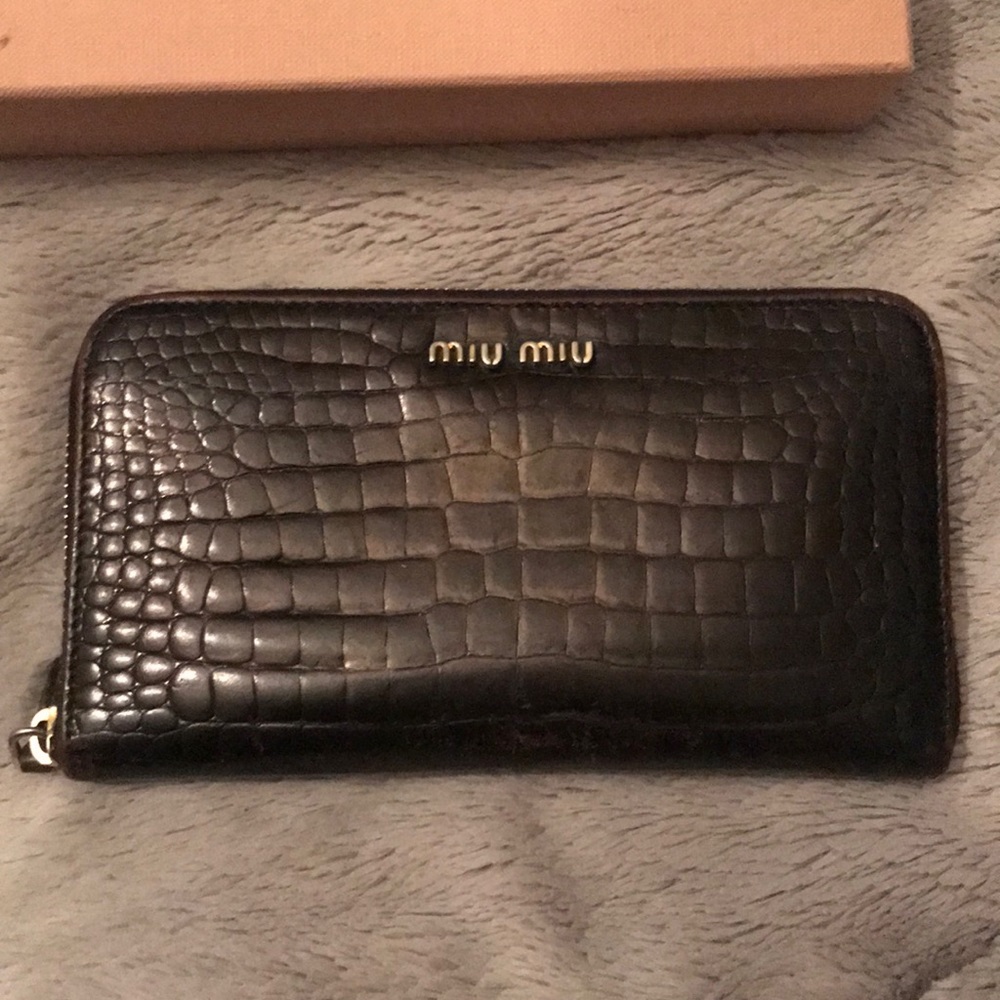 Used Miu Miu wallet